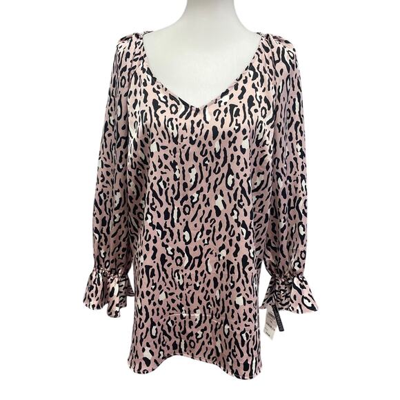 New Bar III Womens 1X Long Sleeve Polyester Leopard Spot V-Neck Flowy Blouse - Picture 1 of 5